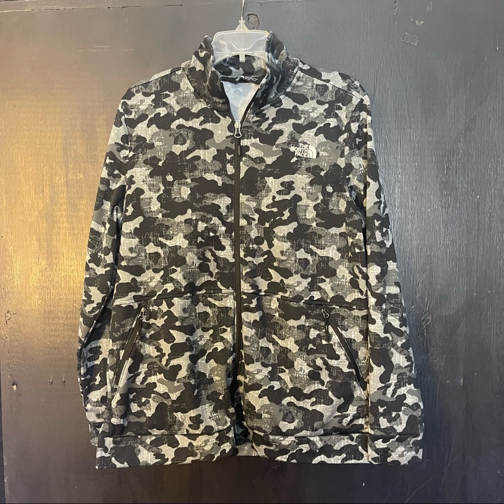 North Face Black Camo Jacket Sz XL